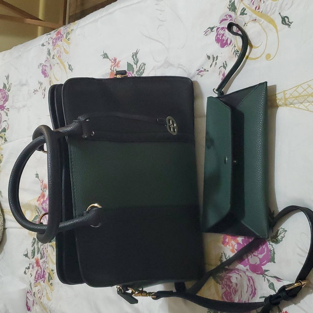 Ladies Iman green and black handbag